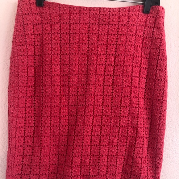 Ann Taylor Coral/Pink Lace Overlay Pencil Skirt - Picture 5 of 12